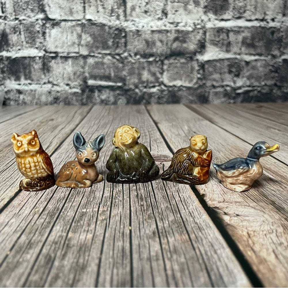 Set of 5 Red Rose Wade Whimsies Group #2